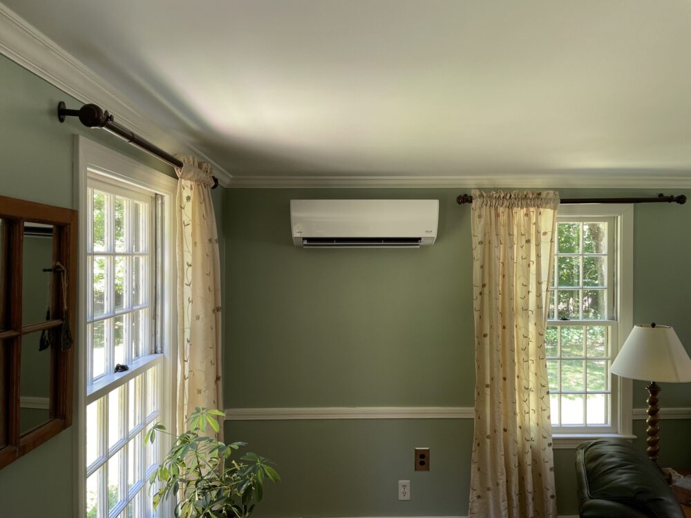 Top 6 Benefits Of A Ductless Mini Split Wall Mount Unit - Superior Mini ...